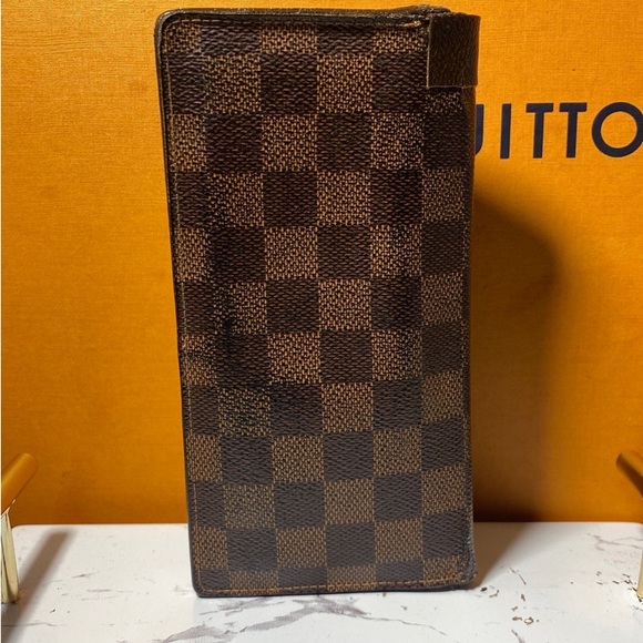 Authentic Louis Vuitton Damier Brazza Wallet - Picture 3 of 14